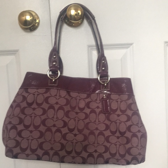 Purple Signature Coach Purse - Picture 2 of 11